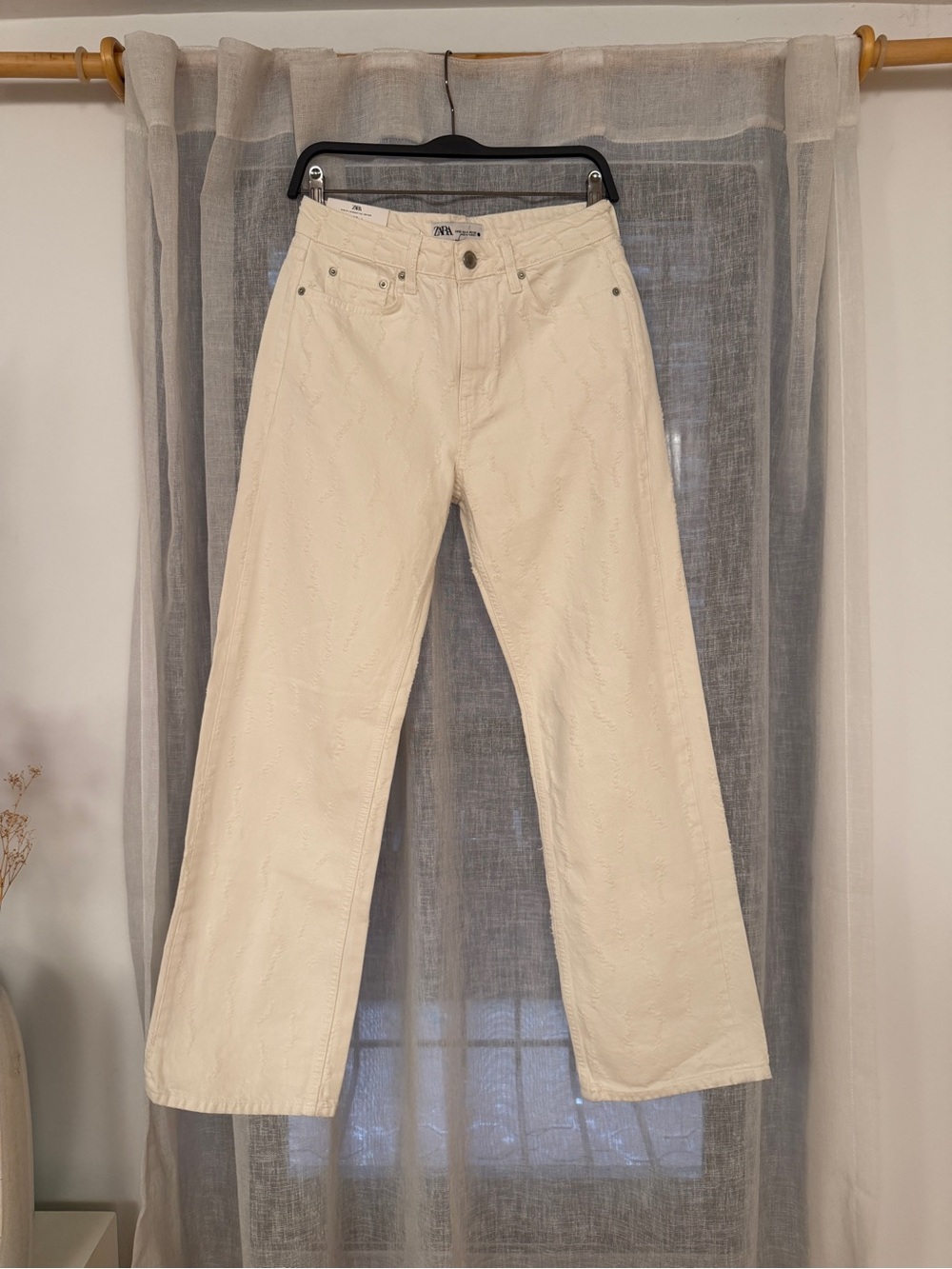NWT Rare! Zara Distressed Embossed Straight Jeans